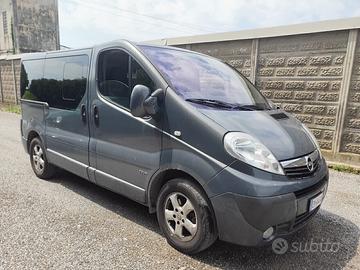 Opel Vivaro Tour 9Posti 2012