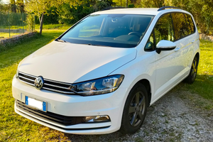 Volkswagen Touran 1.6 TDI Businessline – 7 posti