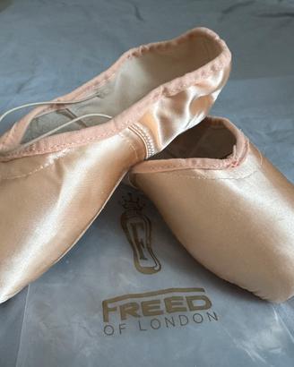 Scarpette da punta Freed n. 5