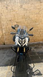 Motocicletta mt 650 cf come nuova