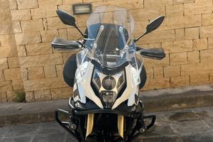Motocicletta mt 650 cf come nuova