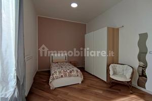 Stanza per studenti/lavoratori