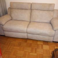 divano con doppia seduta elettrica