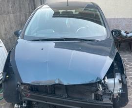Ford B-Max 1400 gpl 90cv Incidentata 130.000km