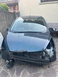 Ford B-Max 1400 gpl 90cv Incidentata 130.000km