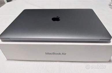 MacBook Air, 13-inch, grigio scuro