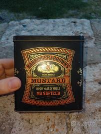 Scatola di latta vintage Barringer & Brown’s Musta