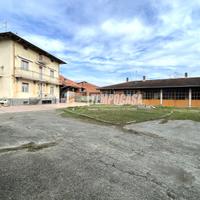 Casa indipendente a Strambino 8 locali