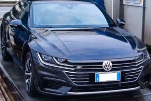 Volkswagen Arteon 2.0 tdi r line