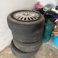 Cerchi gommati grande punto