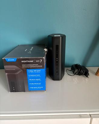 Router Netgear RS300 wifi 7