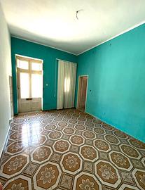 Locale a Villasmundo per ufficio o negozio