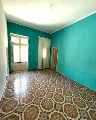 Locale a Villasmundo per ufficio o negozio