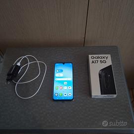 Cellulare Samsung Galaxy A17 5g  (8GB RAM, 256 GB)
