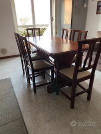 tavolo e 6 sedie 