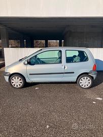 Renault Twingo 1200.