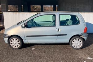 Renault Twingo 1200.
