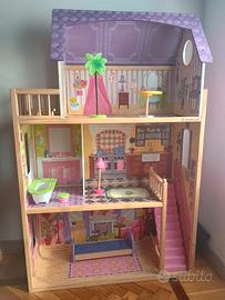 Casa bambole in legno