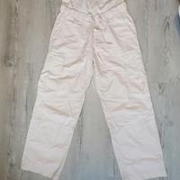 Pantalone premaman con la fascia elastica