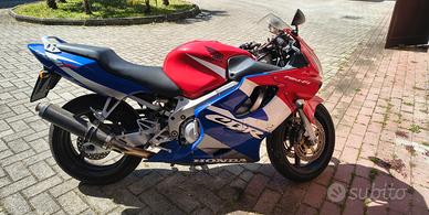 Honda CBR600F anno 2001