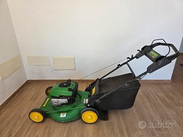 tagliaerba John Deere con trazione 