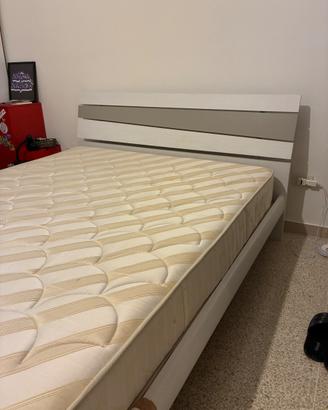 letto matrimoniale