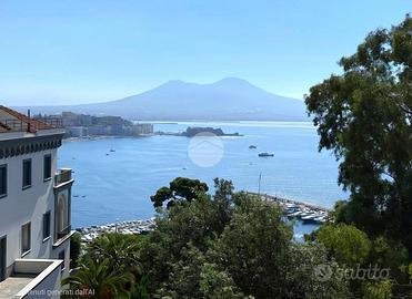 5 LOCALI A NAPOLI