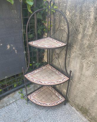 angoliera da giardino o terrazzo