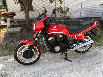 Honda VT 500 - 1985 48.000KM uniproprietario