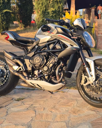 mv agusta dragster 800 rr scs