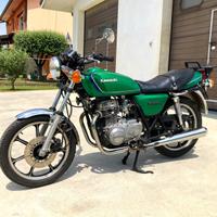 Moto KAWASAKI Z 400 - FMI