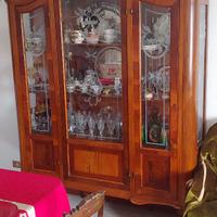 Vetrina credenza antica in legno massello