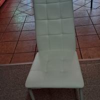 n 6 sedie in similpelle chiara