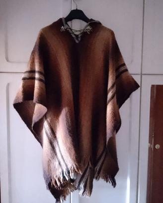 Poncho peruviano