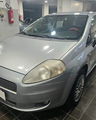 Fiat Grande Punto 1.3 MJT 75 CV 5 porte Dynamic