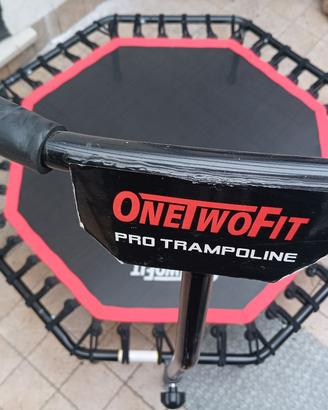 Onetwofit trampolino