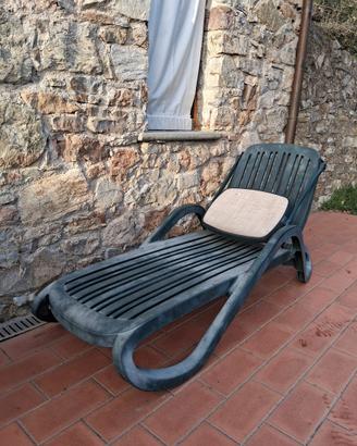 Lettini da piscina