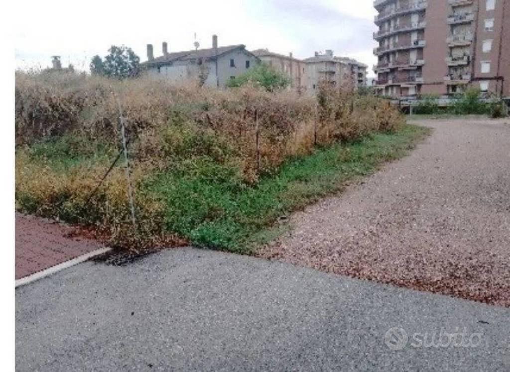 Immobile in asta di 5355 m² a Marsciano - Altro