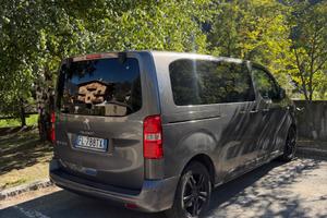Peugeot Traveller