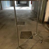Stand Appendiabiti con Ruote  Estendibile