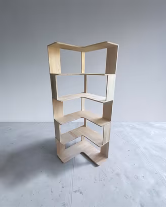 Libreria ad angolo in legno