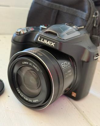 Fotocamera Panasonic Lumix fz 72 60X ottico
