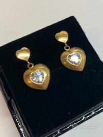 Orecchini a cuore in oro giallo e zirconi