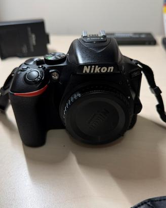NIKON D5600 kit 18-55 mm