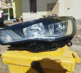 Fanale anteriore sinistro Audi a3