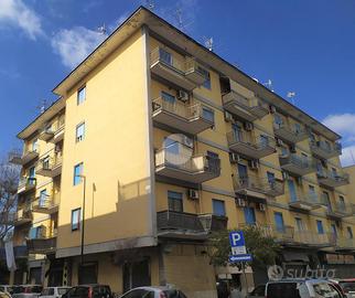 3 LOCALI A NAPOLI