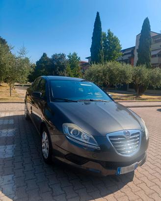 Lancia Delta 1.6 Diesel  105 CV