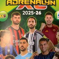 figurine calciatori adrenalyn 2025/2026