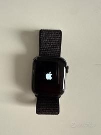 Apple Watch Series 4 GPS