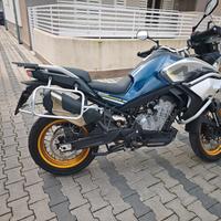 CF Moto 800 Touring 2024 – Solo 800 km – Pari al n